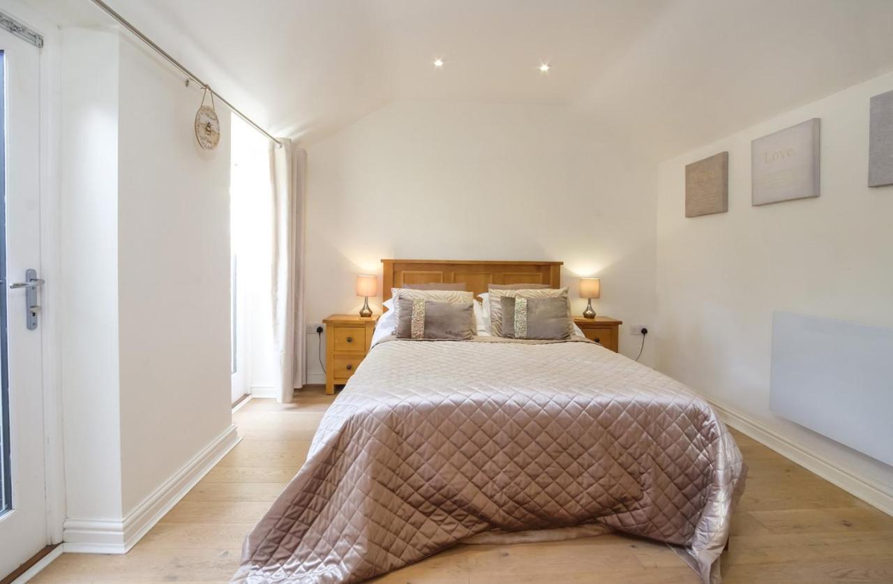 The Beehive Studio Apartment ยอร์ค ภายนอก รูปภาพ